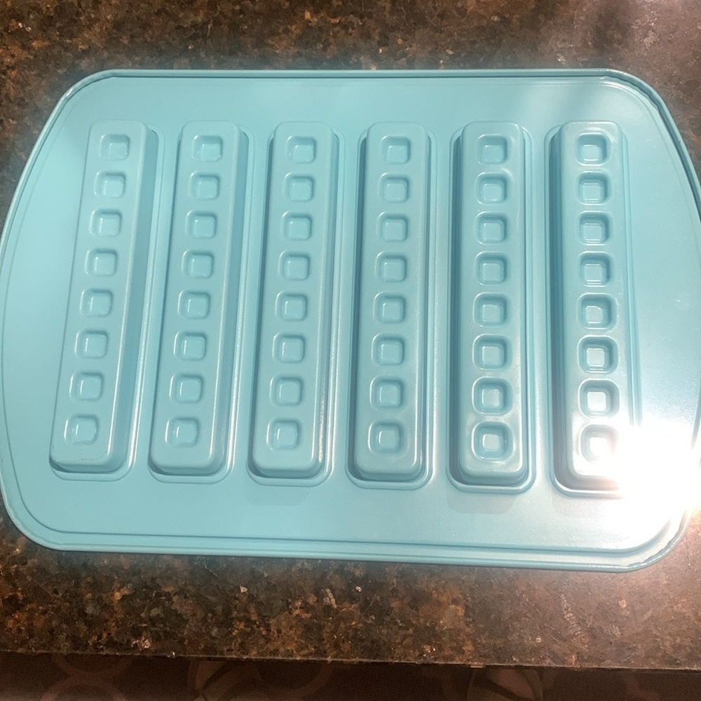 Pampered chef waffle stick pan. - Picture 2 of 4